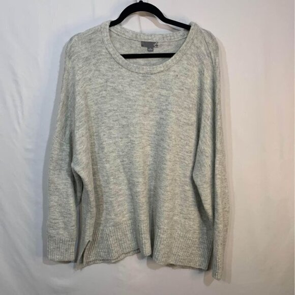 𝅺WOMAN’S oversized gray sweater. Size 2x crew Neck. Split hem. Soft and … - Picture 10 of 10